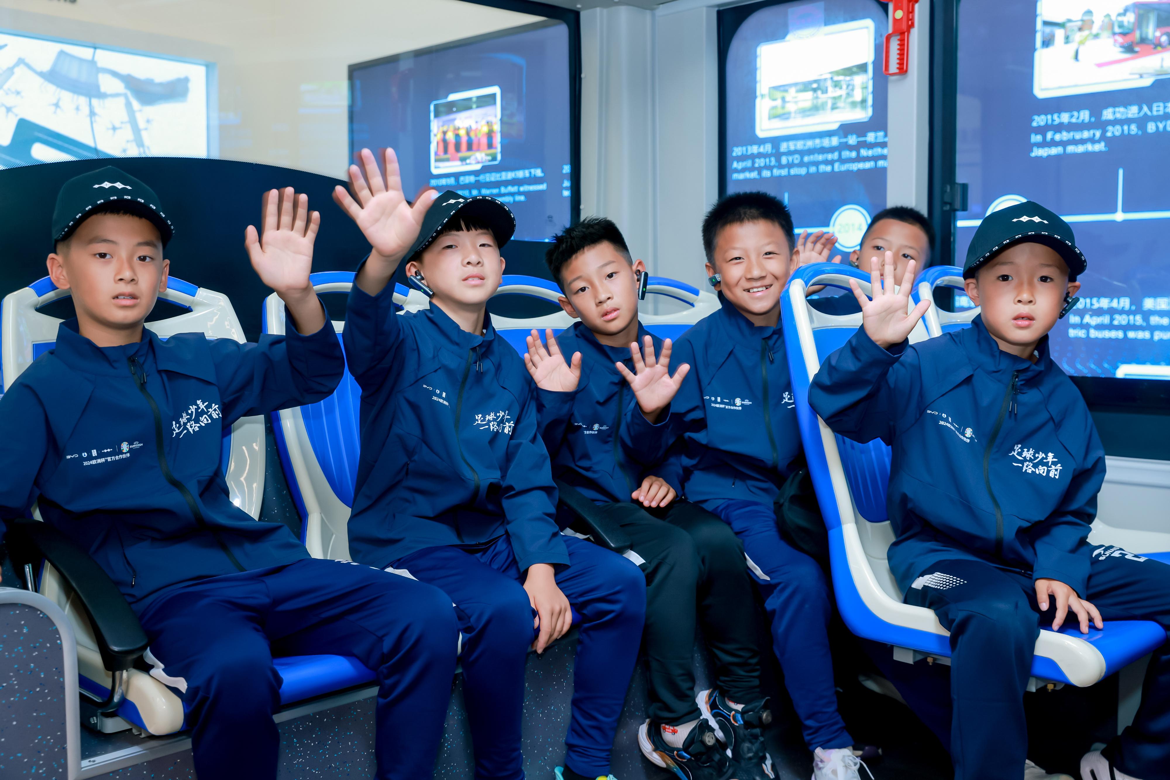 心怀必胜信念，追逐梦想的足球之旅
